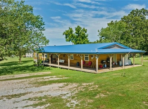 14776 Bethlehem  RD, Gravette, AR 72736
