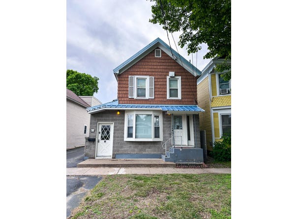 75 Champlain Street, Plattsburgh, NY 12901