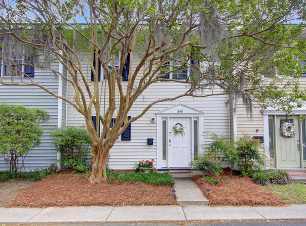 245 Heritage Circle, Mount Pleasant, SC 29464