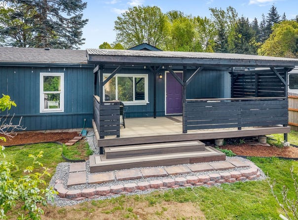 11 SECOND St, Carson, WA 98610