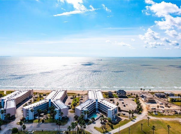 3938 Surfside Boulevard, Corpus Christi, TX 78402