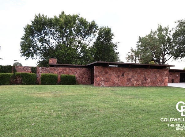 1204 Circle Drive, Garden City, KS 67846