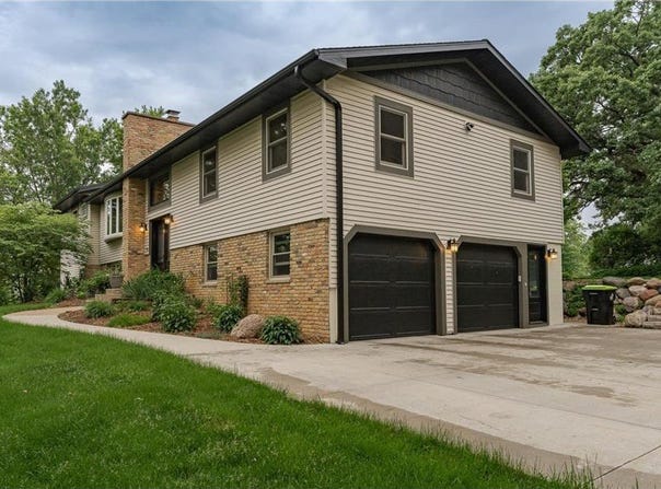 25 Conway Court SE, Rochester Twp, MN 55904