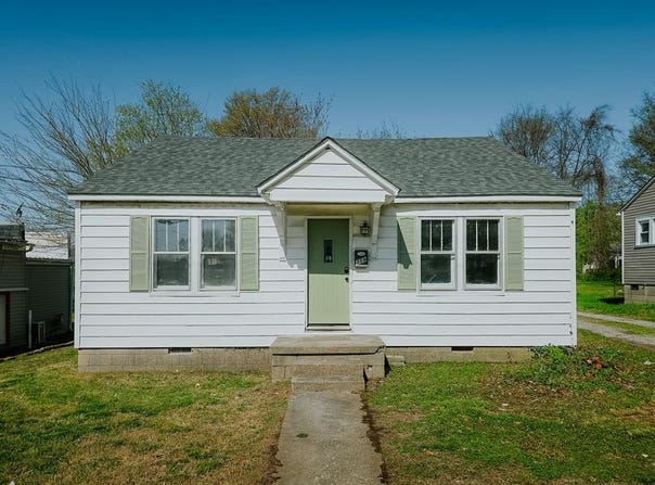 319  Murray, Madisonville, KY 42431