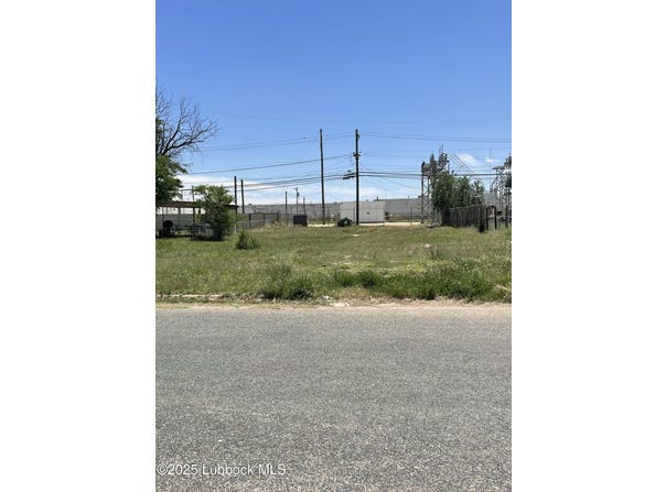 304 E 37th Street, Lubbock, TX 79404