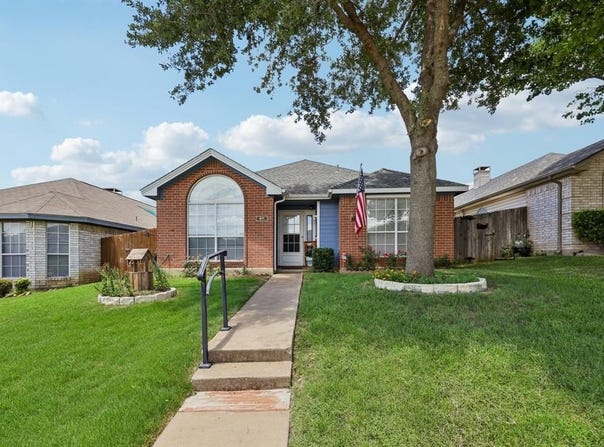 911 Sanders Drive, Duncanville, TX 75137