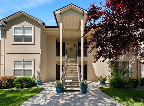 1925 E Wilson Ln, Meridian, ID 83642-2198