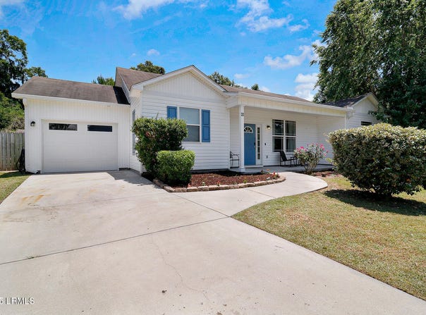 21 Wintergreen Drive, Beaufort, SC 29906