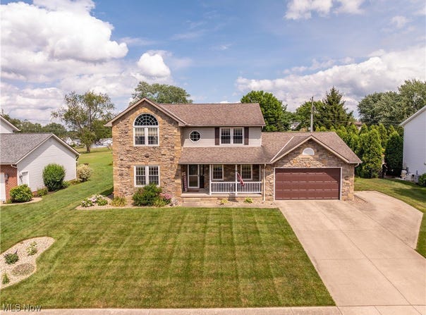 1640 View Pointe Avenue, Louisville, OH 44641