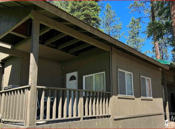 5 Lucky Cir, Garden Valley, ID 83622