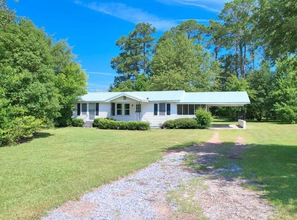 367 E Monroe Avenue, Ashburn, GA 31714