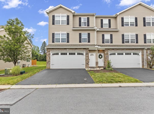 828 SPRING ROCK COURT, MECHANICSBURG, PA 17055