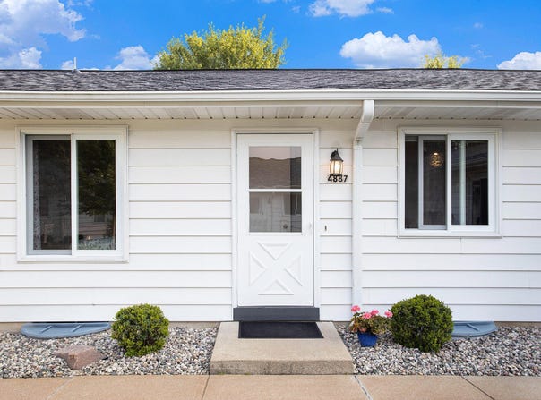 4887 Weston Avenue, Kalamazoo, MI 49006