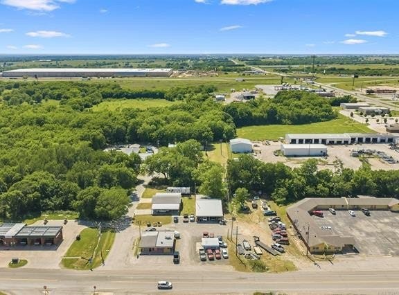 904 W Main, Marietta, OK 73448