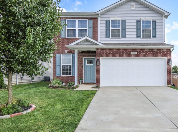 2101 Shadow Fox Drive, Columbus, IN 47201