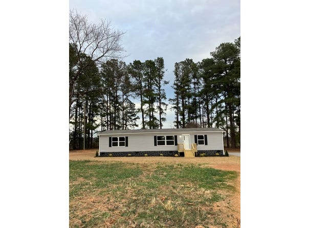 2664 OVERTON RD, Victoria, VA 23974