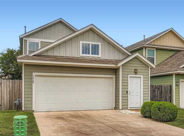 229 Ferrule DR, Kyle, TX 78640