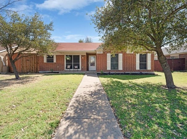 7318 Delta Drive, Rowlett, TX 75088