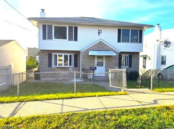 137 Prospect St, Lodi Boro, NJ 07644-2953