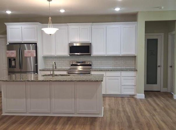 901 Holiday Hills, Mineral Wells, TX 76067