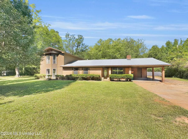 243 Massey Circle, Carthage, MS 39051