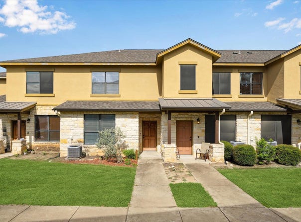 2101 Town Centre DR, Round Rock, TX 78664