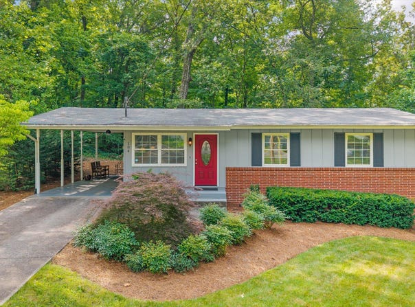 104 E Irving Lane, Oak Ridge, TN 37830