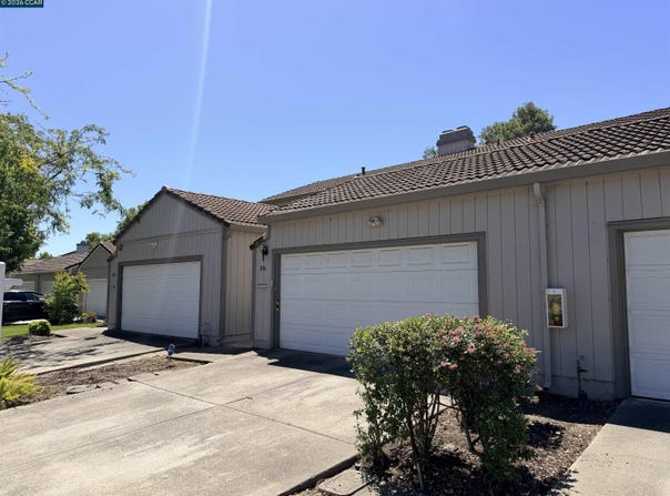 886 Valley Run, Hercules, CA 94547