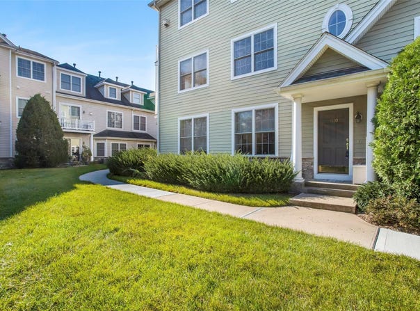 1410 Half Moon Bay Drive, Croton-on-Hudson, NY 10520