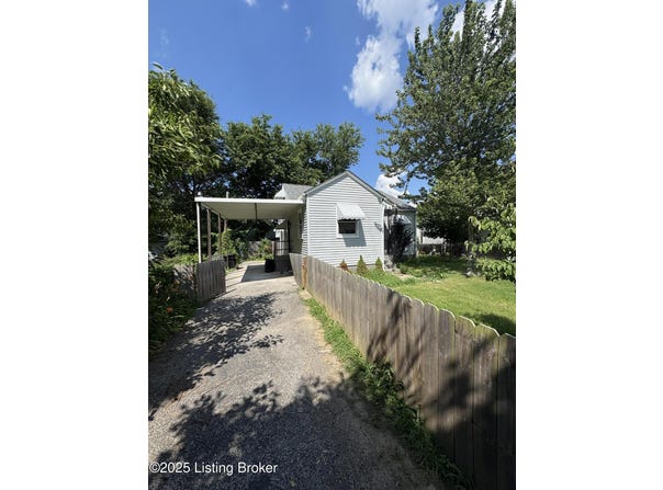 717 Creel Ave, Louisville, KY 40208