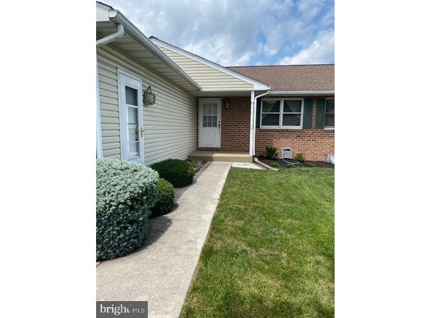 210 KENNEDY COURT, HANOVER, PA 17331