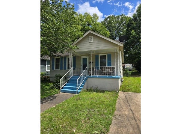 1009 11th Street, Phenix City, AL 36867
