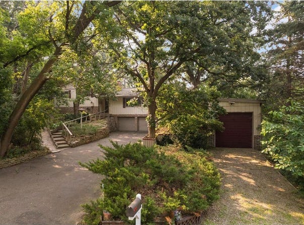 8929 36th Street N, Lake Elmo, MN 55042