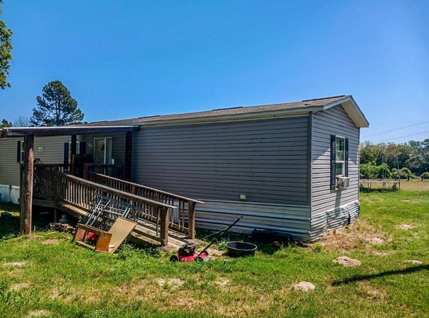 253 A Pathfinders Way, Smithville, TX 78957