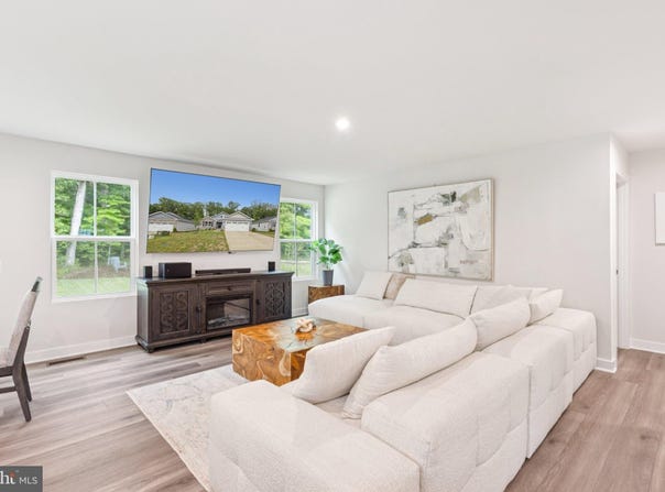 18199 CORNERSTONE DRIVE, RUTHER GLEN, VA 22546