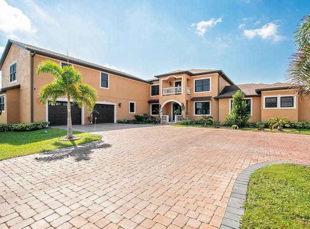 3211 LAKESHORE BOULEVARD, ST CLOUD, FL 34769