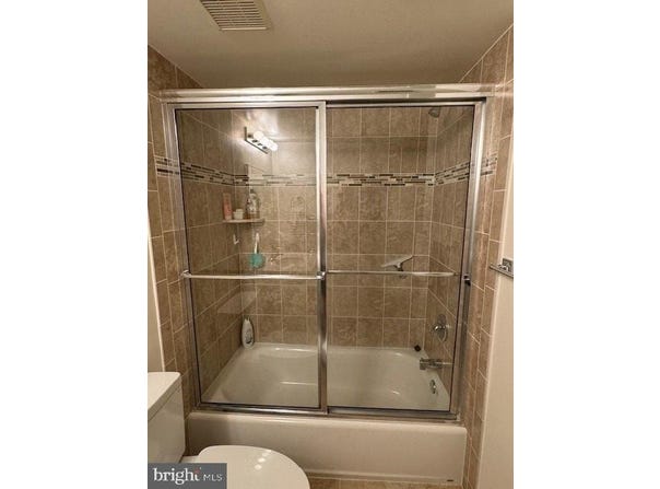1637 OAKWOOD, NARBERTH, PA 19072