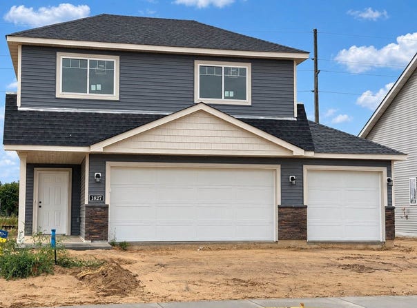 1827 Pierce Street South, Cambridge, MN 55008