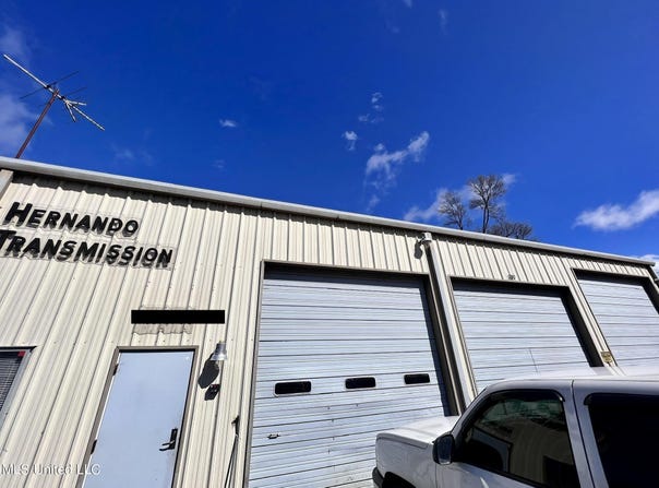 310 E South Street, Hernando, MS 38632