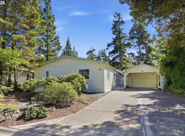146 42ND Way, Florence, OR 97439
