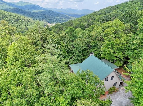 232 Bent Laurel Ridge Road, Clayton, GA 30525