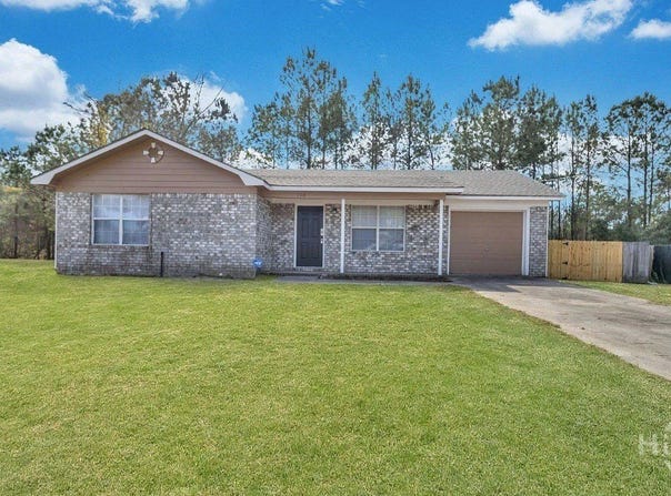110 W Kenny Drive, Hinesville, GA 31313