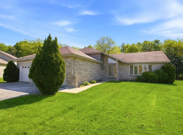 301 Providence Drive, Matteson, IL 60443