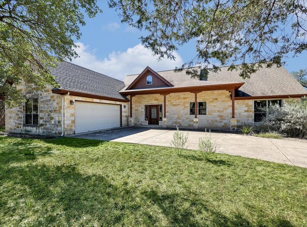 404 W View Dr, Wimberley, TX 78676