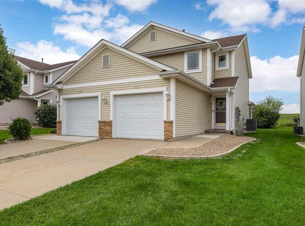 515 Bent Creek Drive, IA 52302