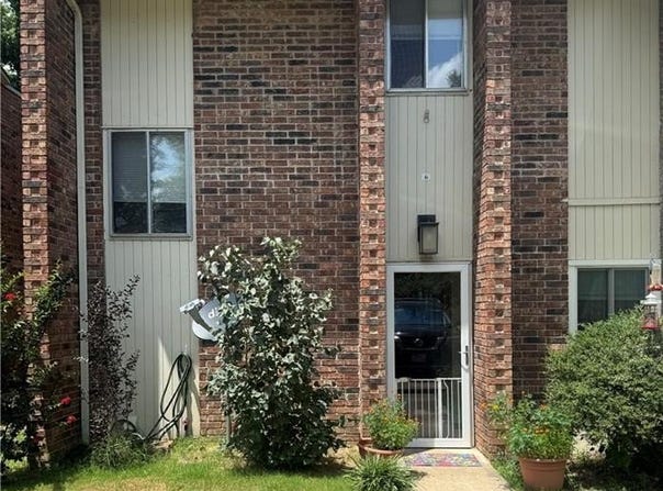 1500  S Albert Pike  AVE Unit #6, Fort Smith, AR 72903