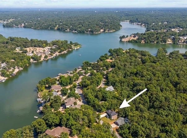 22 Cargill  DR, Bella Vista, AR 72715
