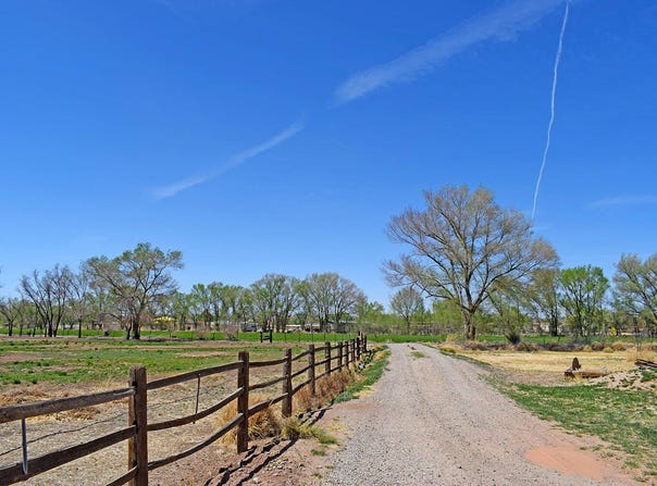 6 ORTEGA Road, Los Lunas, NM 87031