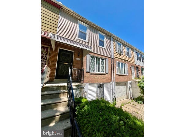 8037 LINDBERGH BLVD, PHILADELPHIA, PA 19153