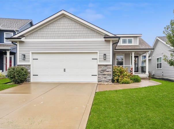 2001 NE Cypress Circle, Grimes, IA 50111